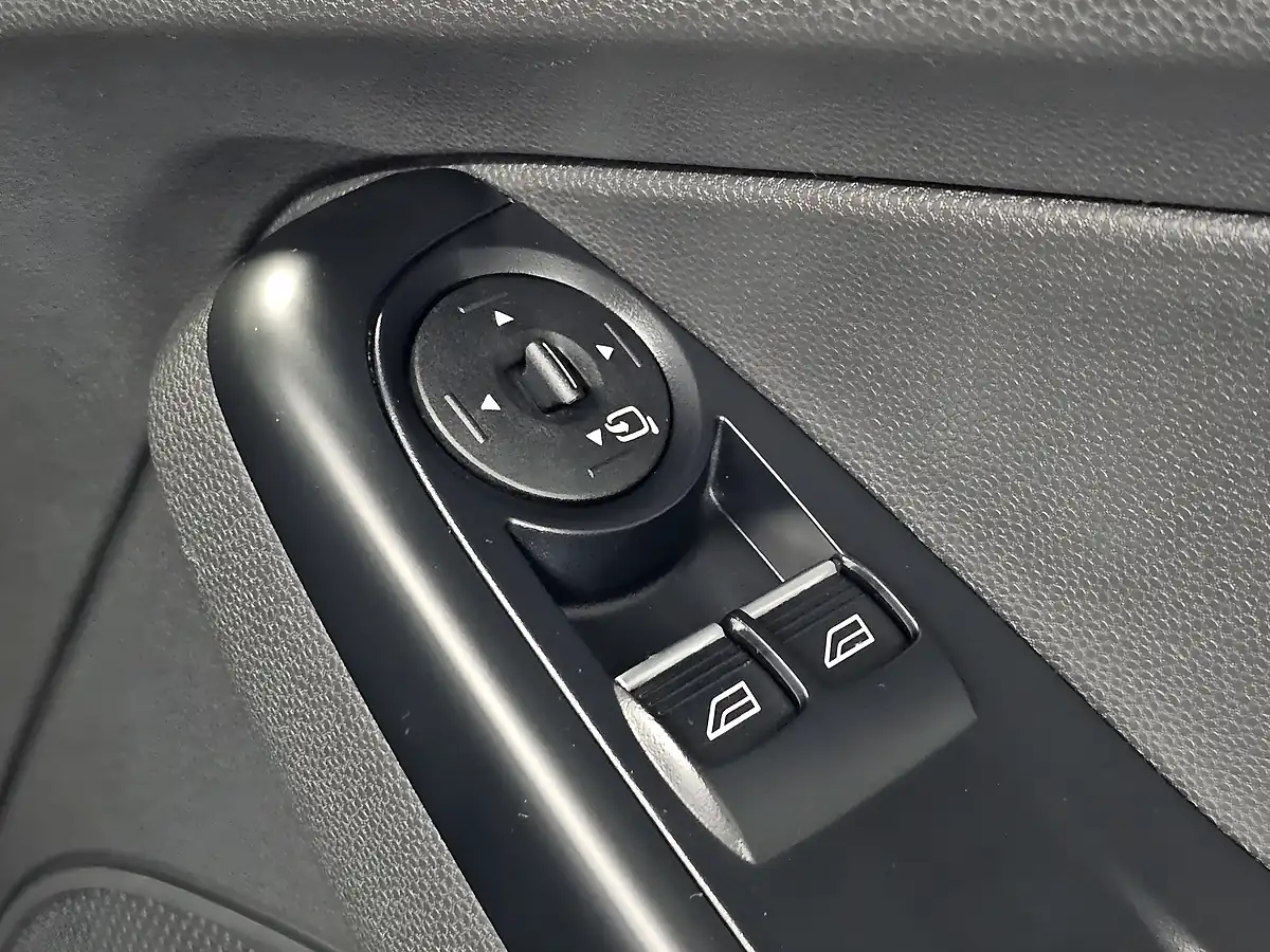 Used 2016 Ford Fiesta ST-3 Panther Black - Interior and Exterior details 18