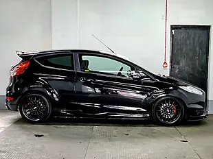 Used 2016 Ford Fiesta ST-3 Panther Black - Interior and Exterior details 4