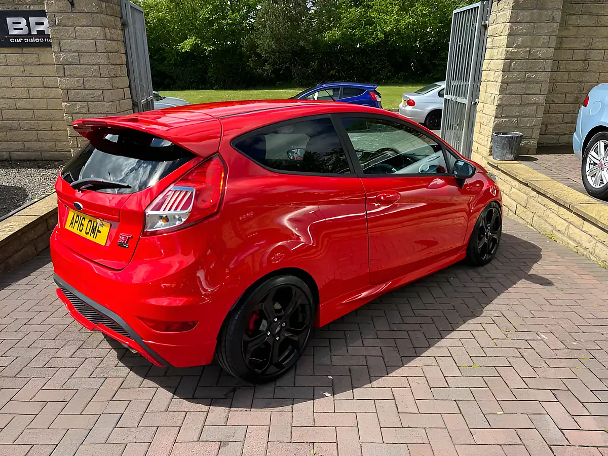 Used 2016 Ford Fiesta ST-3 Red - Interior and Exterior details 11
