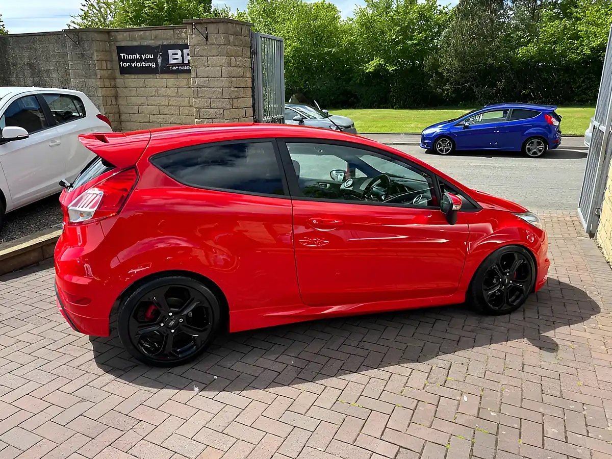 Used 2016 Ford Fiesta ST-3 Red - Interior and Exterior details 12