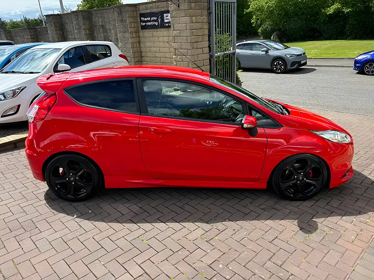 Used 2016 Ford Fiesta ST-3 Red - Interior and Exterior details 13