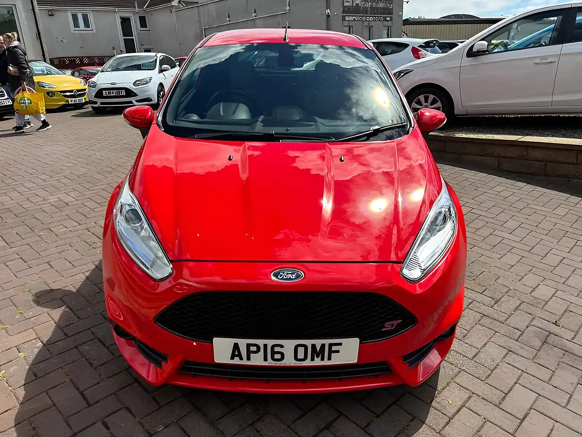 Used 2016 Ford Fiesta ST-3 Red - Interior and Exterior details 17