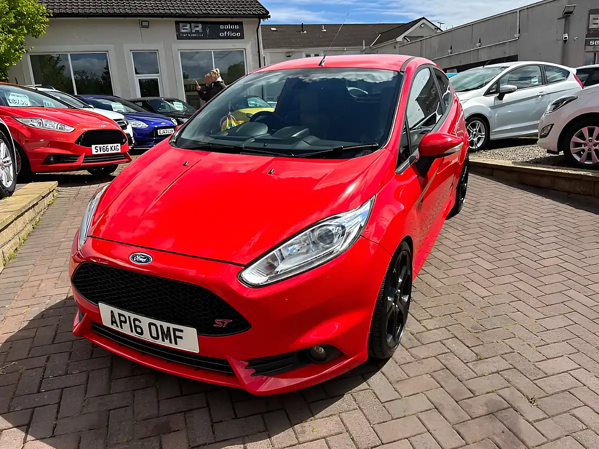 Used 2016 Ford Fiesta ST-3 Red - Interior and Exterior details 4