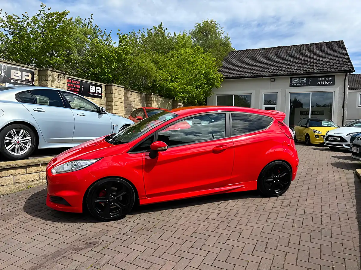Used 2016 Ford Fiesta ST-3 Red - Interior and Exterior details 5