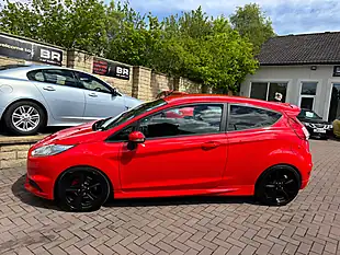 Used 2016 Ford Fiesta ST-3 Red - Interior and Exterior details 6