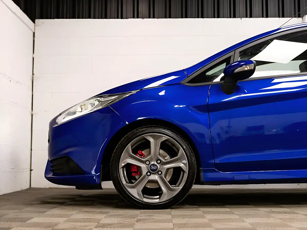 Used 2016 Ford Fiesta ST-3 Spirit Blue - Interior and Exterior details 14