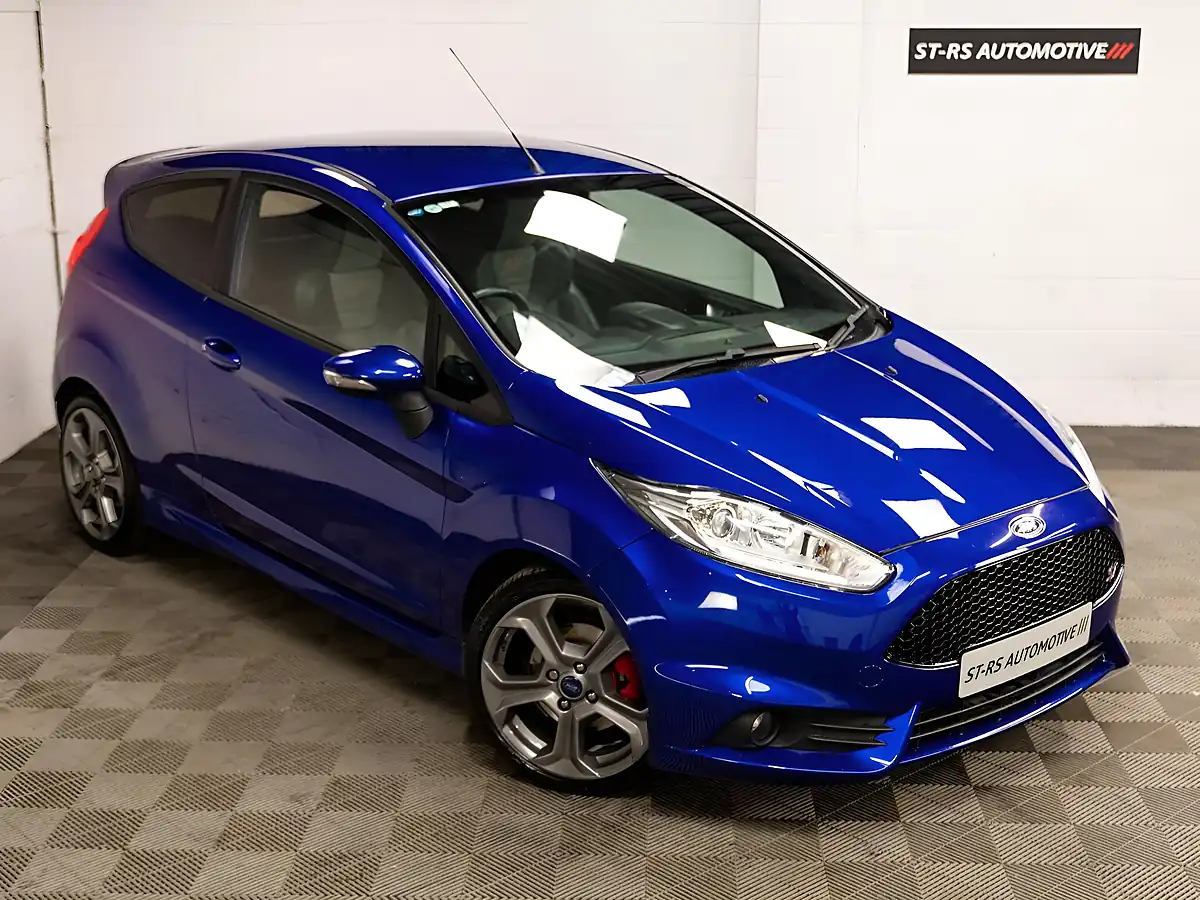 Used 2016 Ford Fiesta ST-3 Spirit Blue - Interior and Exterior details 5