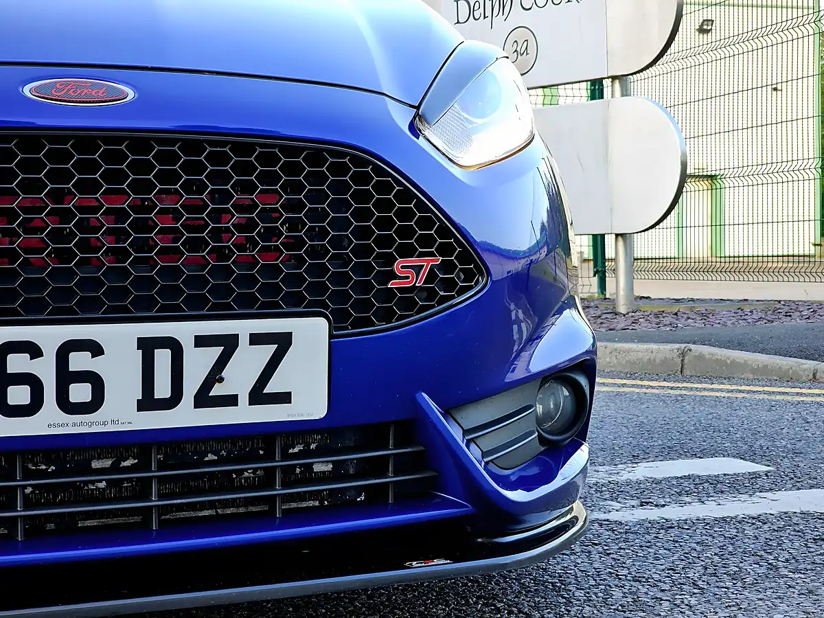 Used 2016 Ford Fiesta ST-3 Spirit Blue - Interior and Exterior details 18