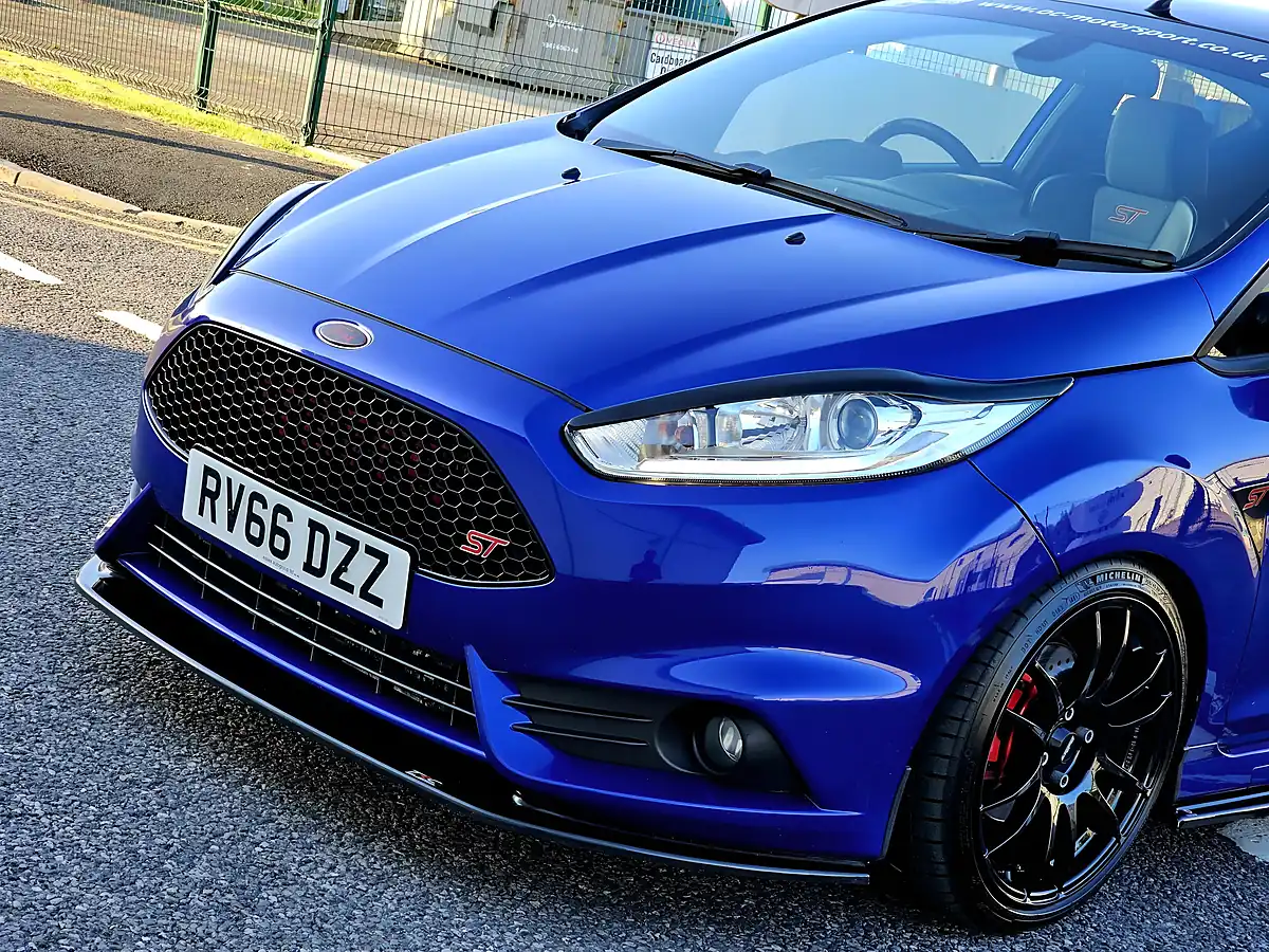 Used 2016 Ford Fiesta ST-3 Spirit Blue - Interior and Exterior details 20