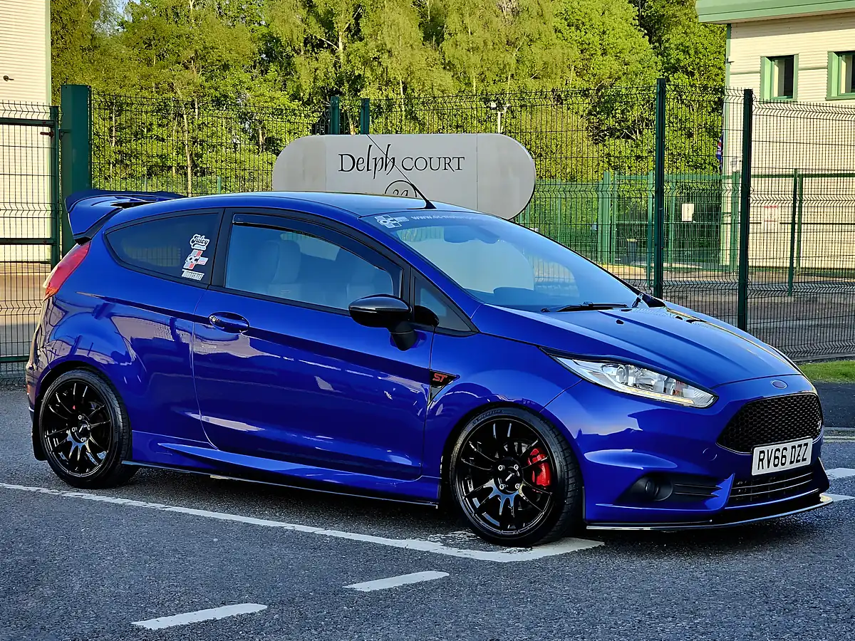 Used 2016 Ford Fiesta ST-3 Spirit Blue - Interior and Exterior details 4