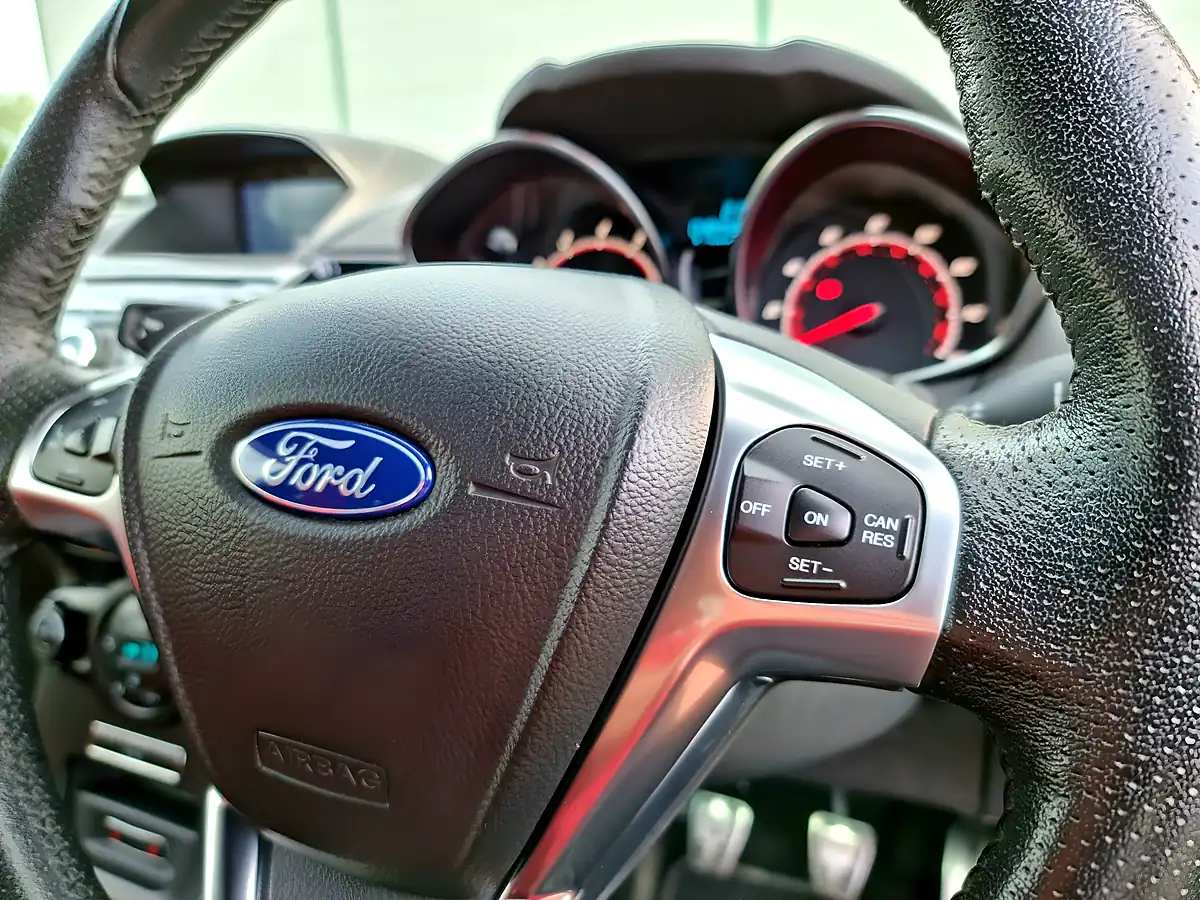 Used 2016 Ford Fiesta ST-3 Spirit Blue - Interior and Exterior details 16
