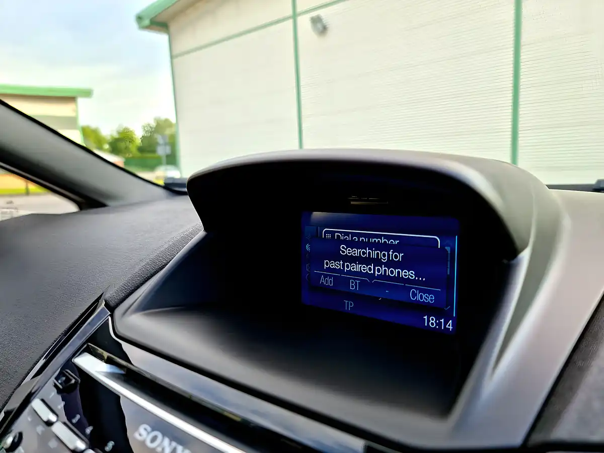 Used 2016 Ford Fiesta ST-3 Spirit Blue - Interior and Exterior details 18