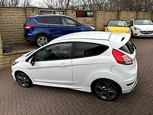 Used 2016 Ford Fiesta ST-3 White - Interior and Exterior details 6