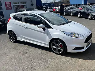 Used 2016 Ford Fiesta ST-3 White - Interior and Exterior details 10