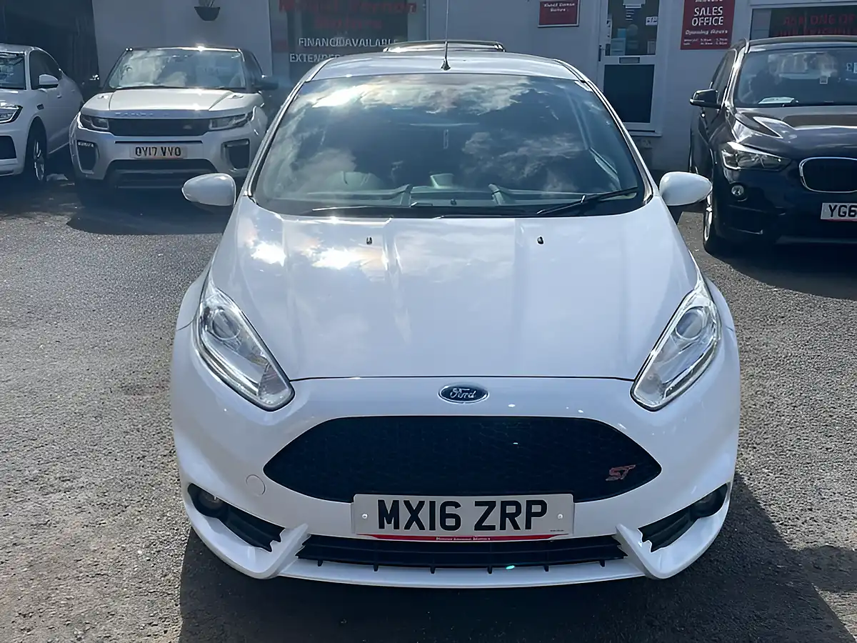 Used 2016 Ford Fiesta ST-3 White - Interior and Exterior details 11
