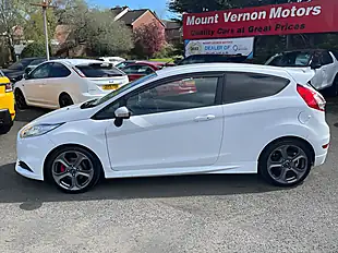 Used 2016 Ford Fiesta ST-3 White - Interior and Exterior details 5