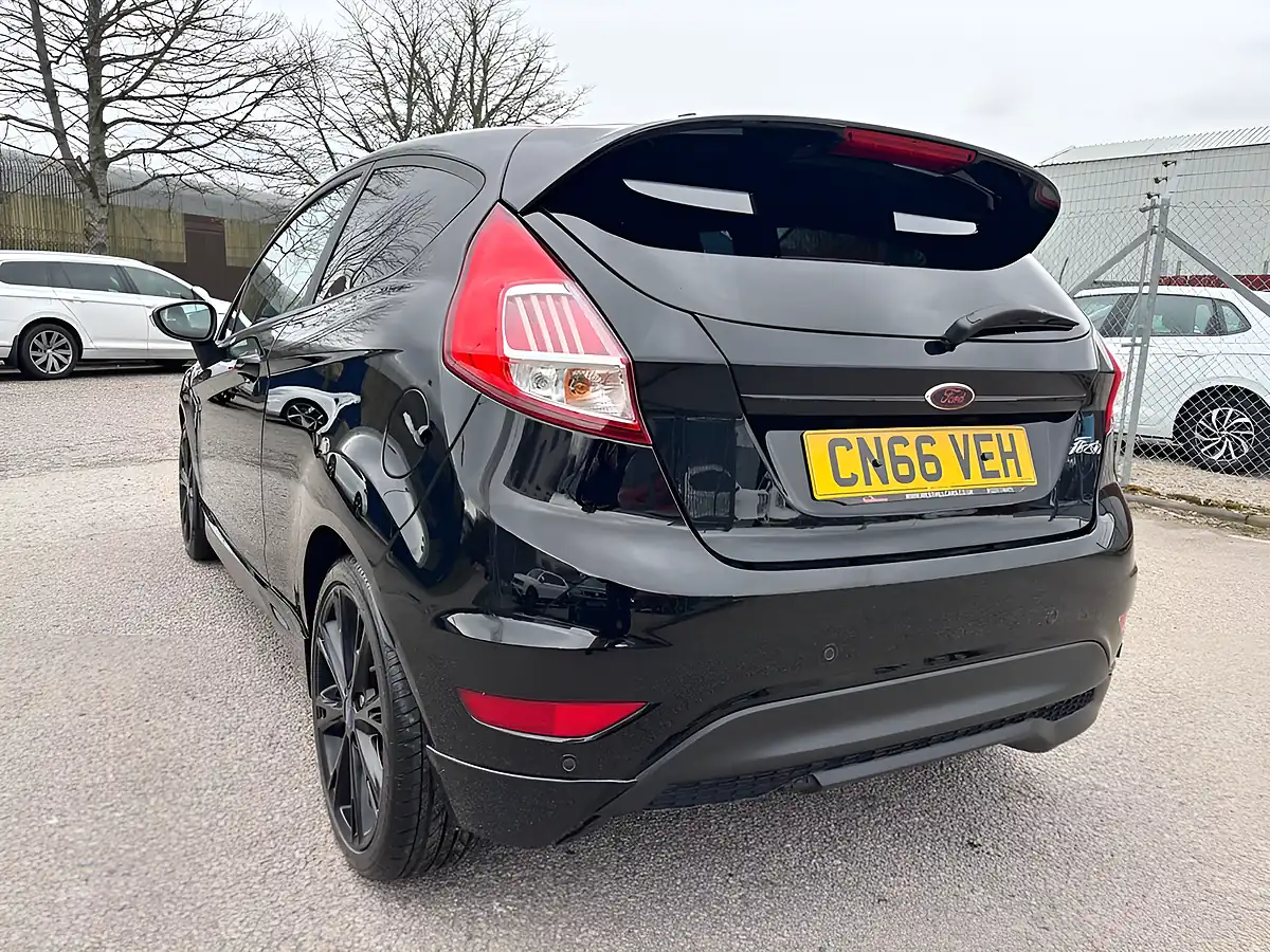Used 2016 Ford Fiesta ST-Line Black - Interior and Exterior details 4
