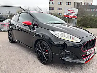 Used 2016 Ford Fiesta ST-Line Black - Interior and Exterior details 5