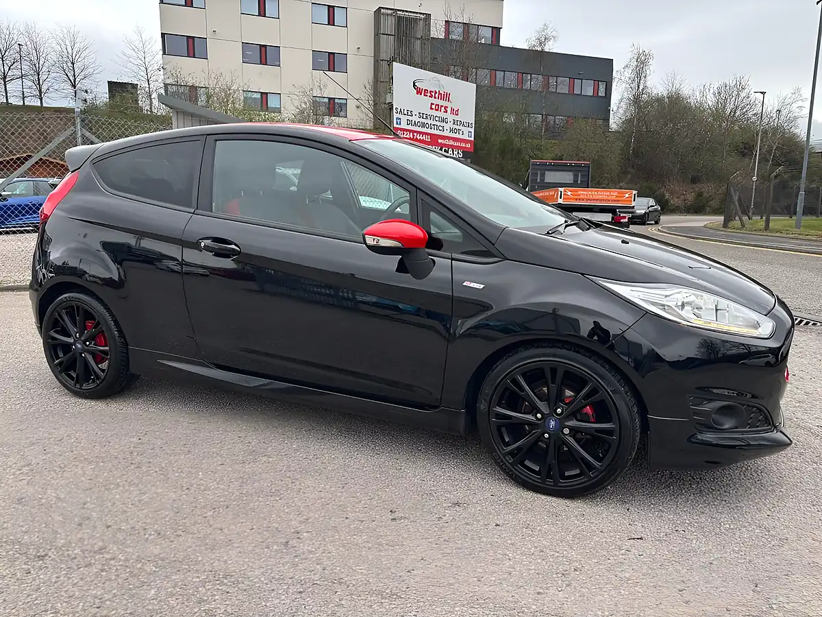 Used 2016 Ford Fiesta ST-Line Black - Interior and Exterior details 6