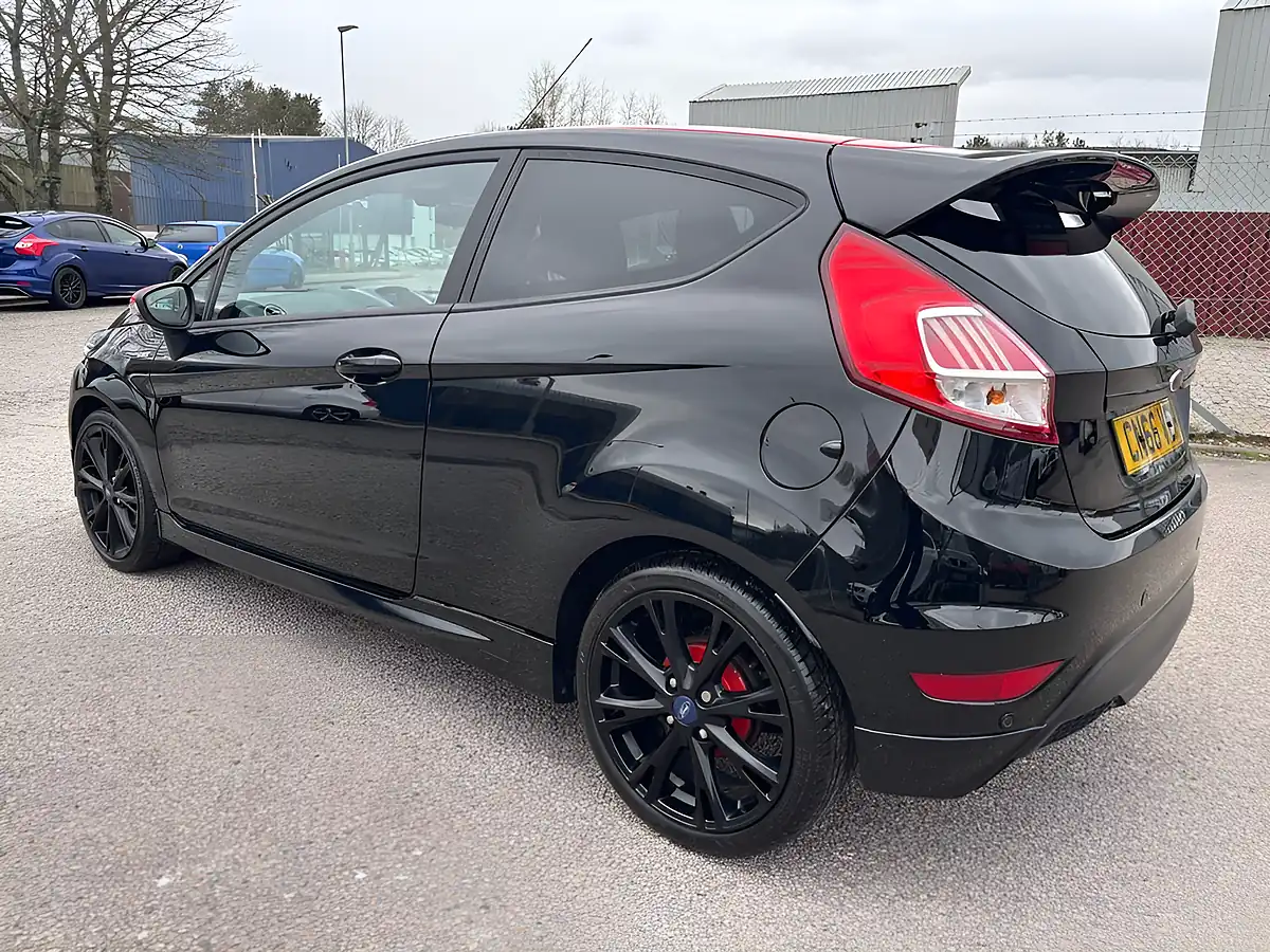 Used 2016 Ford Fiesta ST-Line Black - Interior and Exterior details 7