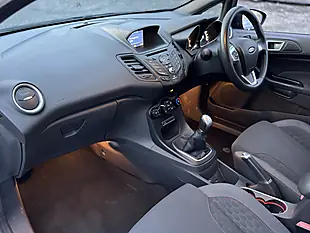 Used 2016 Ford Fiesta ST-Line Blue - Interior and Exterior details 18