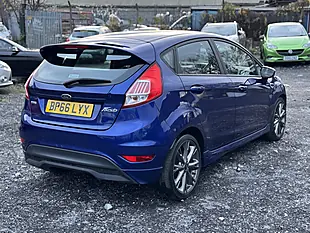 Used 2016 Ford Fiesta ST-Line Blue - Interior and Exterior details 7