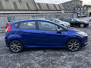 Used 2016 Ford Fiesta ST-Line Blue - Interior and Exterior details 8