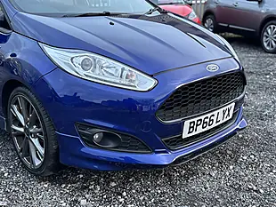 Used 2016 Ford Fiesta ST-Line Blue - Interior and Exterior details 9