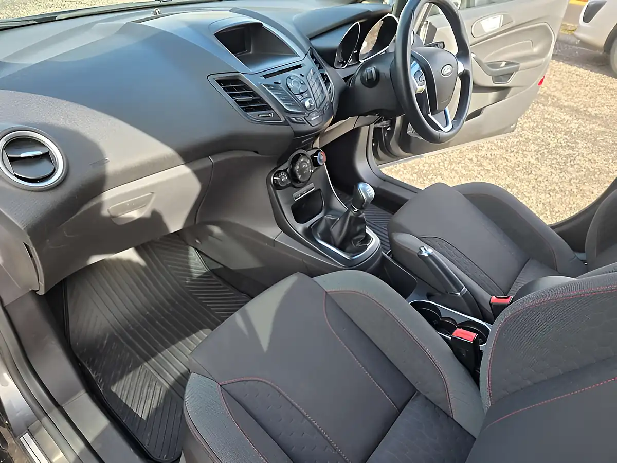 Used 2016 Ford Fiesta ST-Line Grey - Interior and Exterior details 15