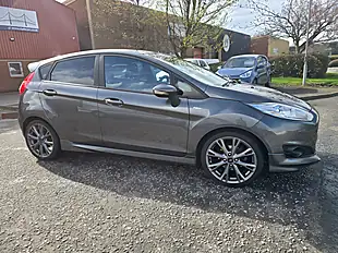 Used 2016 Ford Fiesta ST-Line Grey - Interior and Exterior details 4