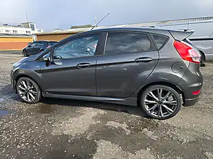 Used 2016 Ford Fiesta ST-Line Grey - Interior and Exterior details 7