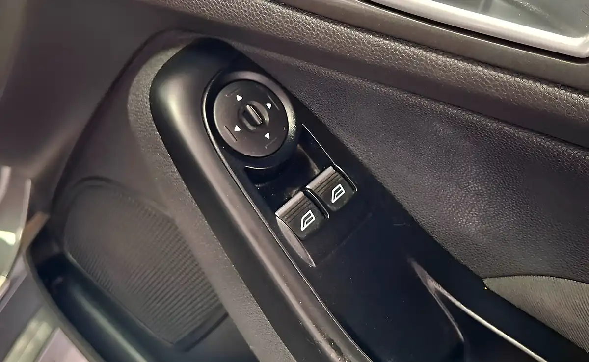 Used 2016 Ford Fiesta ST-Line Grey - Interior and Exterior details 11