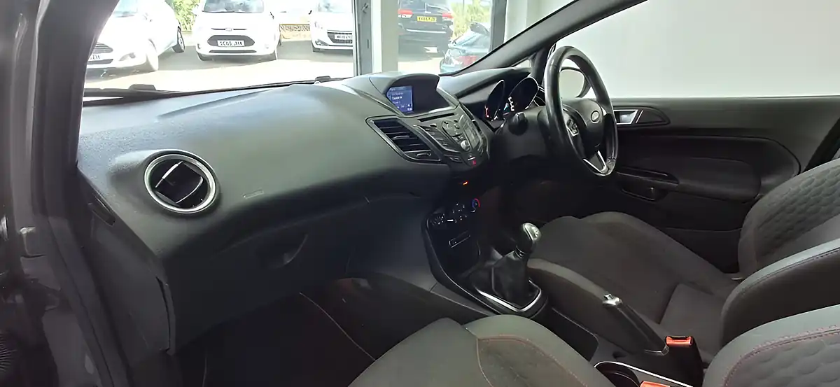 Used 2016 Ford Fiesta ST-Line Grey - Interior and Exterior details 17
