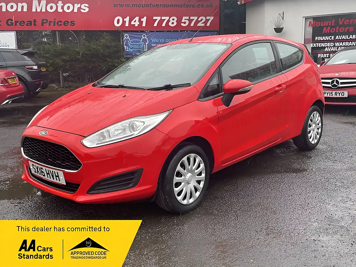 Used 2016 Ford Fiesta Style Red - Front View