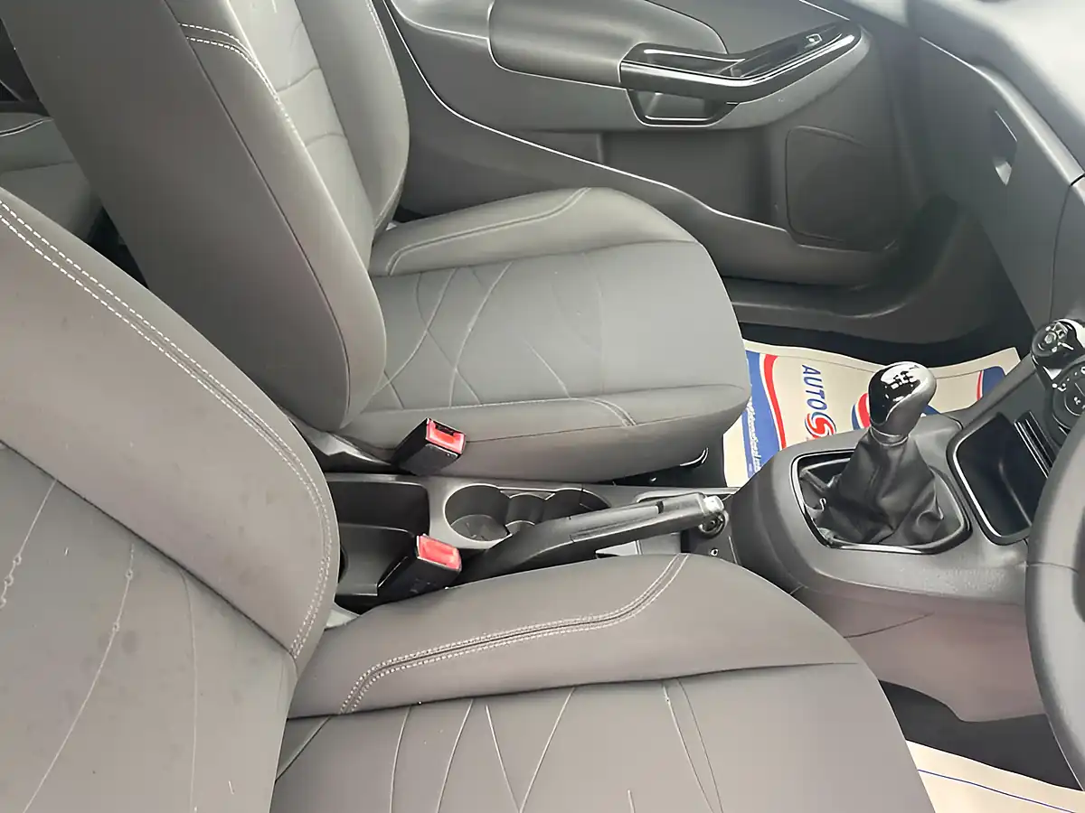 Used 2016 Ford Fiesta Style Red - Interior and Exterior details 12
