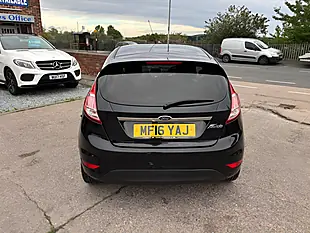 Used 2016 Ford Fiesta Titanium Black - Interior and Exterior details 10