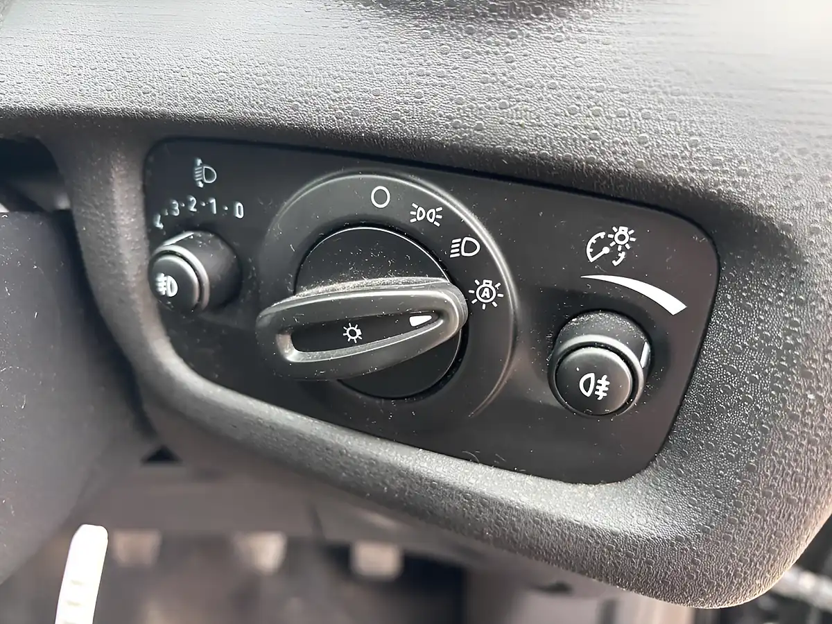 Used 2016 Ford Fiesta Titanium Black - Interior and Exterior details 15