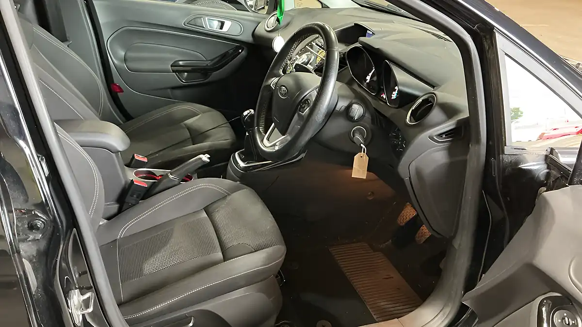 Used 2016 Ford Fiesta Titanium Black - Interior and Exterior details 7