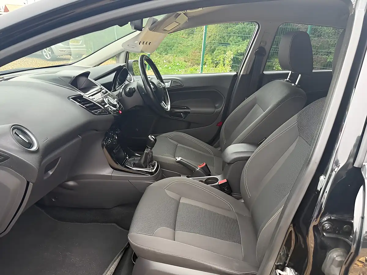 Used 2016 Ford Fiesta Titanium Black - Interior and Exterior details 13
