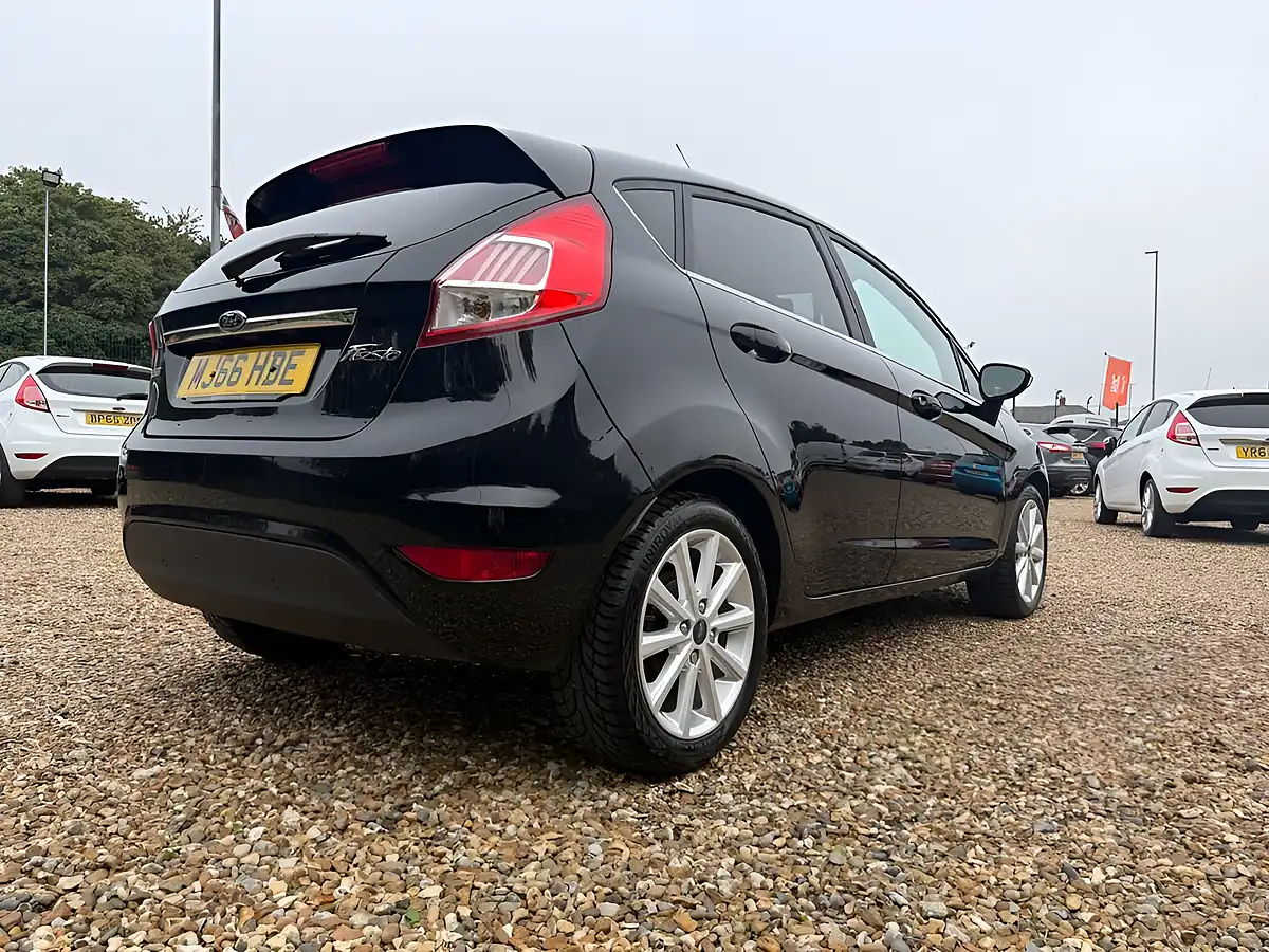 Used 2016 Ford Fiesta Titanium Black - Interior and Exterior details 16