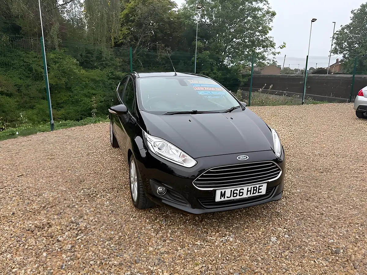 Used 2016 Ford Fiesta Titanium Black - Interior and Exterior details 2