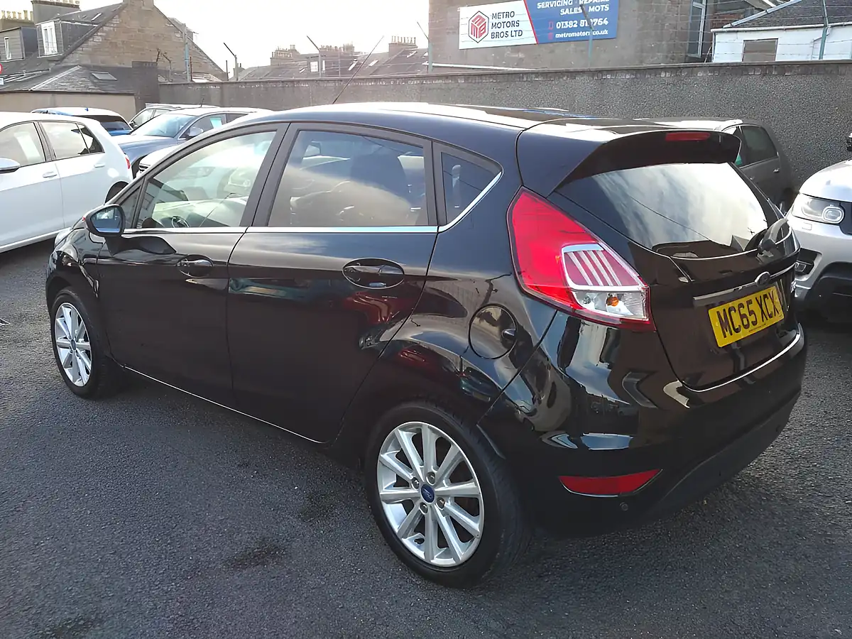 Used 2016 Ford Fiesta Titanium Black - Interior and Exterior details 4