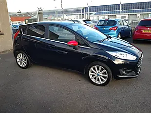 Used 2016 Ford Fiesta Titanium Black - Interior and Exterior details 8