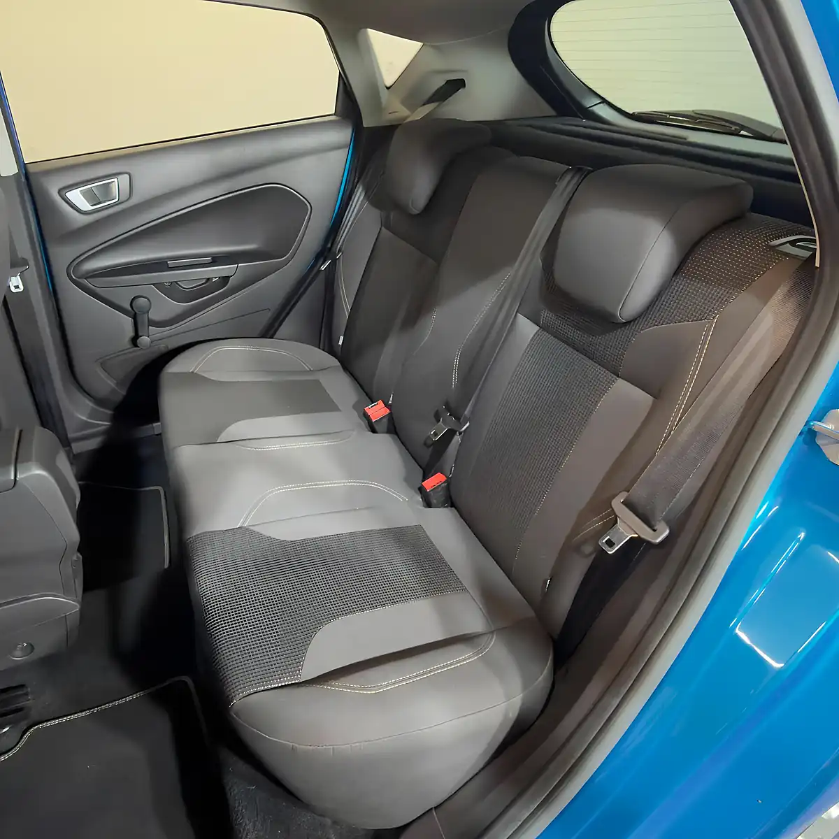 Used 2016 Ford Fiesta Titanium Blue - Interior and Exterior details 17