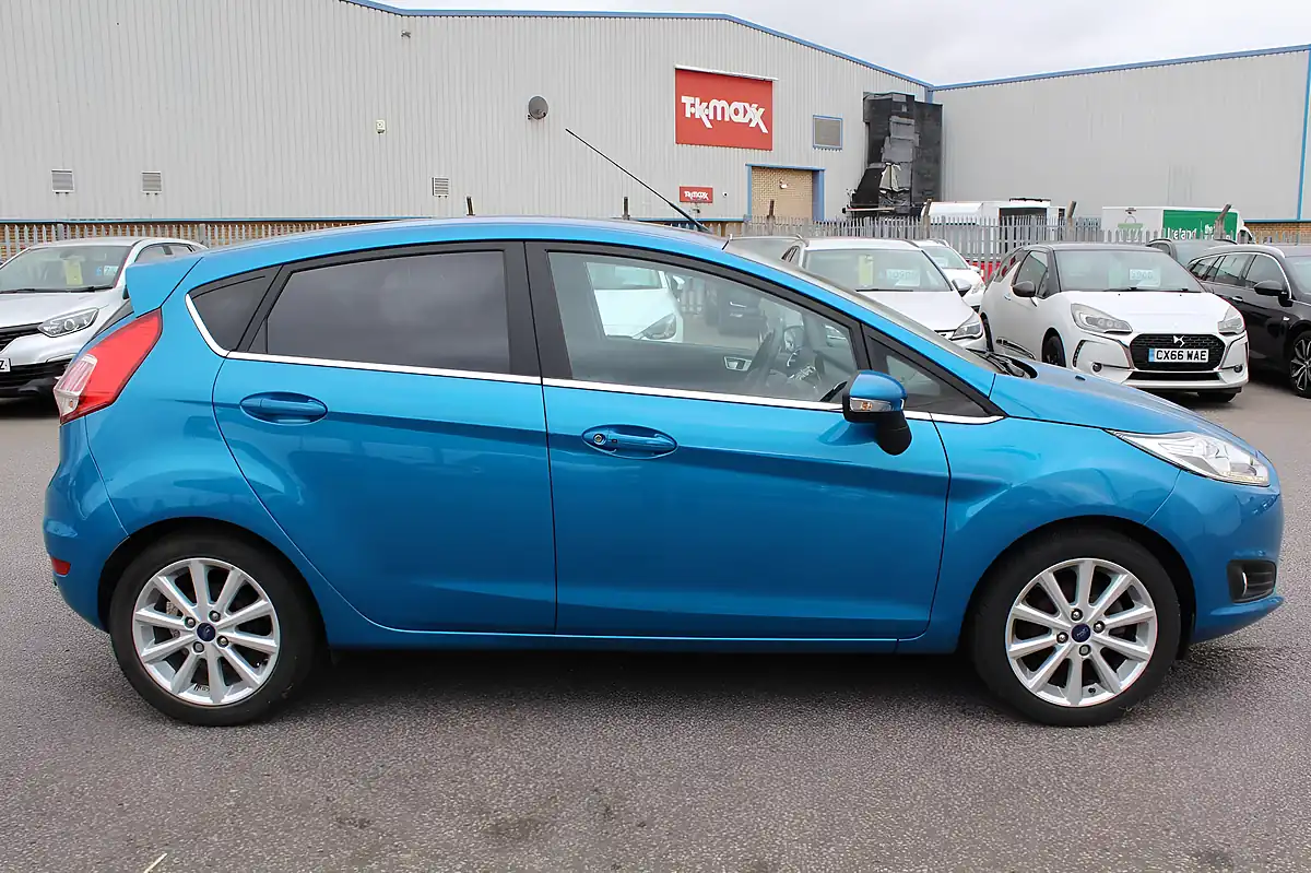 Used 2016 Ford Fiesta Titanium Blue - Interior and Exterior details 2