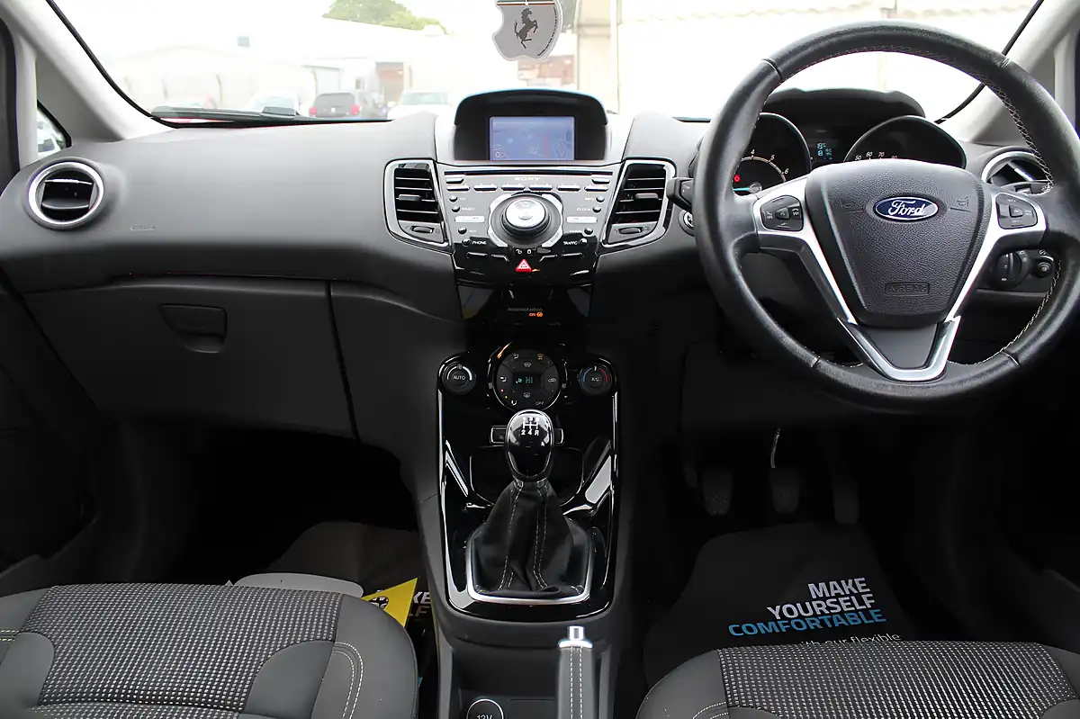 Used 2016 Ford Fiesta Titanium Blue - Interior and Exterior details 20