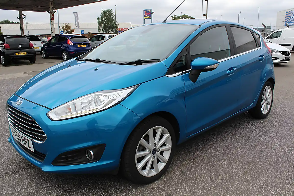 Used 2016 Ford Fiesta Titanium Blue - Interior and Exterior details 5