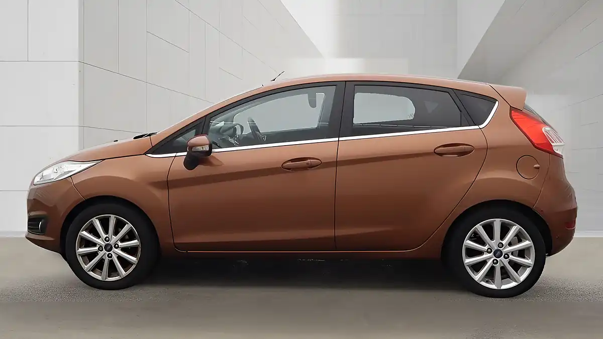Used 2016 Ford Fiesta Titanium Brown - Interior and Exterior details 7