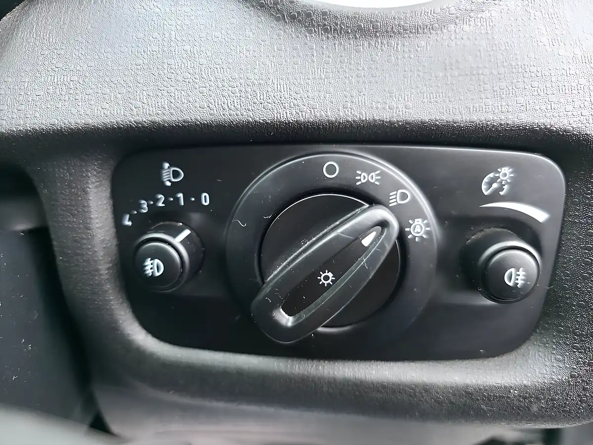 Used 2016 Ford Fiesta Titanium Grey - Interior and Exterior details 13