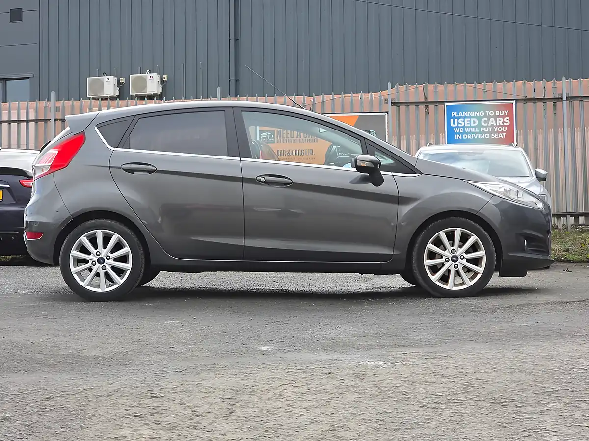 Used 2016 Ford Fiesta Titanium Grey - Interior and Exterior details 4